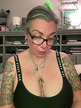dieseldame1313 webcam