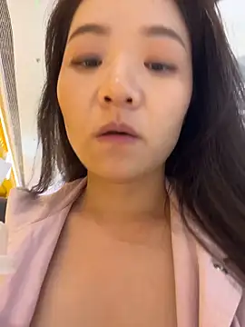 美女xiaochengzi505在线直播