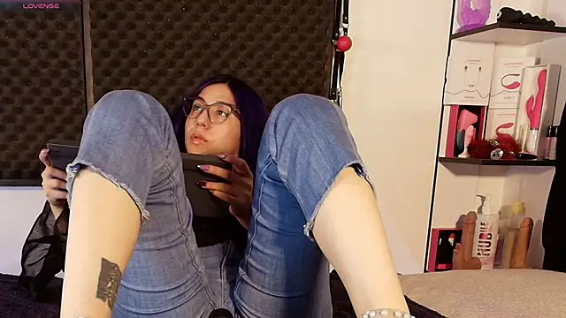 karlamoon23 webcam