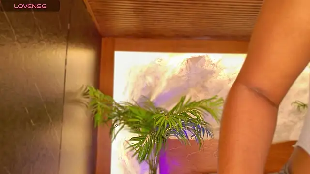 alisonn_moon webcam
