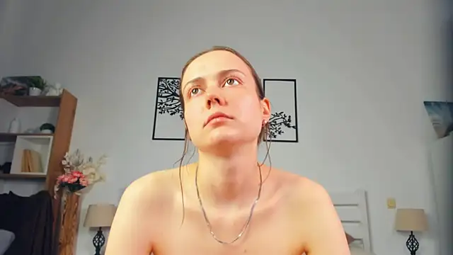 MalvinaTrafford webcam