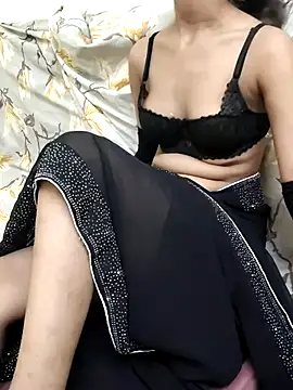 LuvanyaX webcam