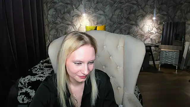 Elizabeth_Adams webcam