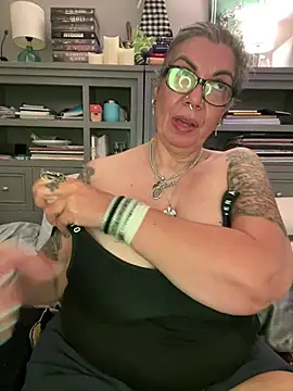 dieseldame1313 webcam