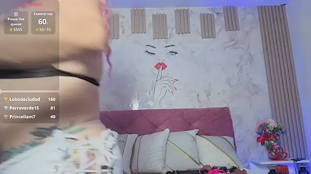 EMILY_ROUSSE71 webcam