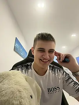WARDEN_w webcam
