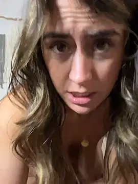Wetbabygirlxo webcam