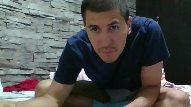 Sexylatin64 webcam