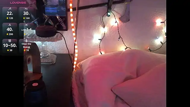 Pussyeat2please webcam
