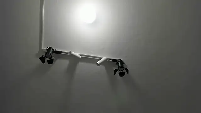 Inaya_Khalifa webcam