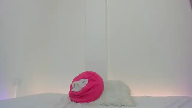 litle_slut - Litle_slut's free webcam - UK Sex Cams