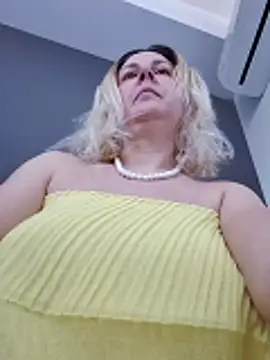 Amelia9798 webcam