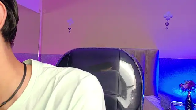 Derek_Sinn webcam