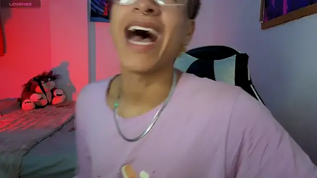 Ryan_y_tony webcam