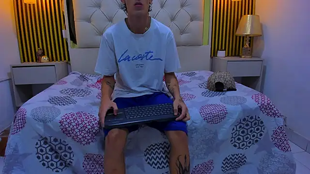 Just18Jake_ webcam