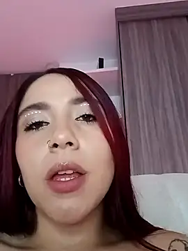 Dayan_white7 webcam