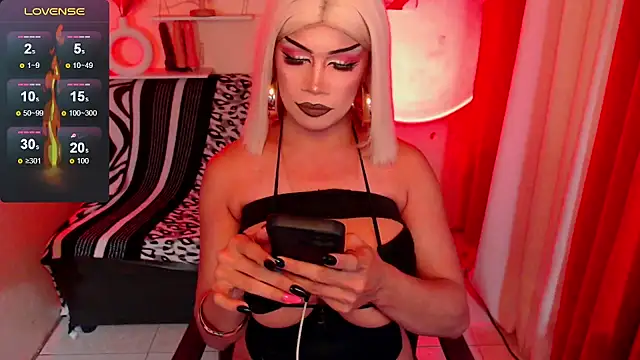 deliciousClaire webcam