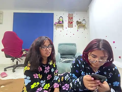 lucyheart_8 webcam