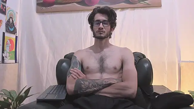 Loggan_donnelly webcam