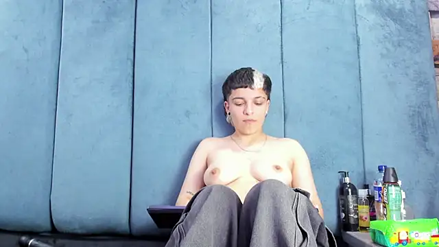 Megan_Thompson_ webcam