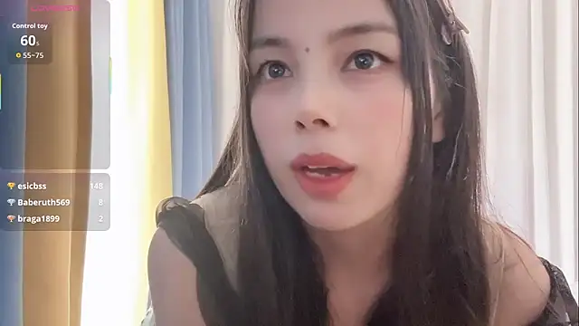 美女WXQMM在线直播