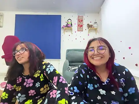 lucyheart_8 webcam