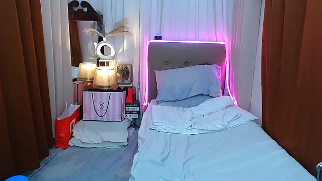 scarlet_smith7 webcam