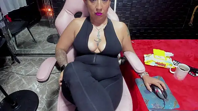 mature_sexi40 webcam