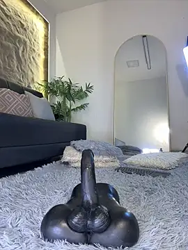 Isa__Blanc webcam