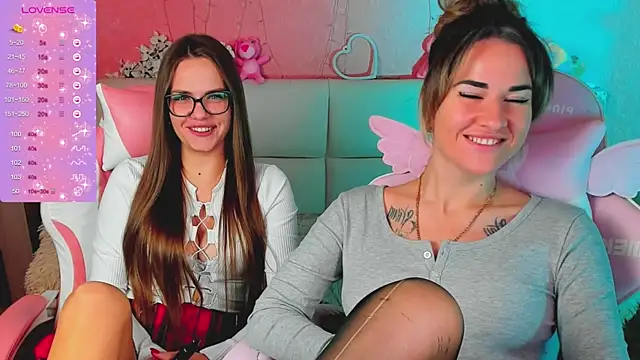 hotty_girls_here webcam