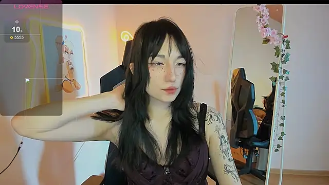 AliceeinWonderlanddd webcam