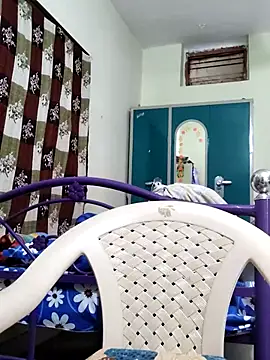 yamini1431 webcam