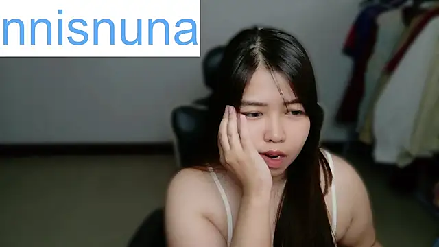 nunanunanuna webcam