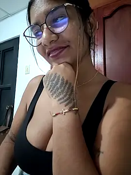 Sofythom1 webcam
