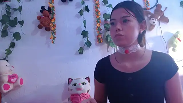 Draculaura_X webcam