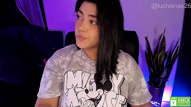 lucy26_ webcam