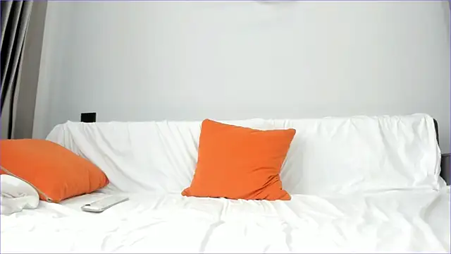 suareiko - Suareiko's free webcam - UK Sex Cams