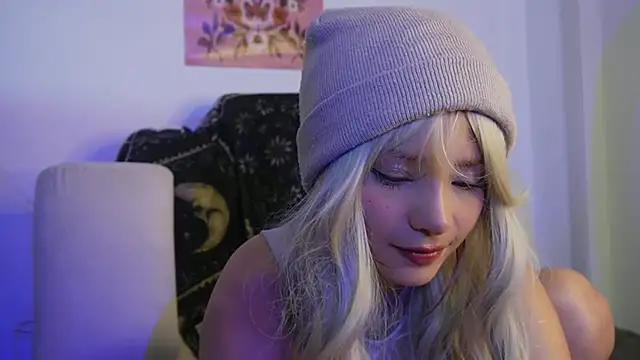 ari_kat webcam