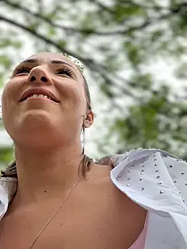 Wonder_Kari webcam