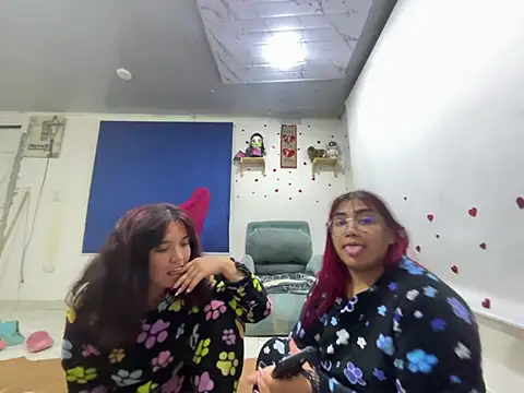 lucyheart_8 webcam