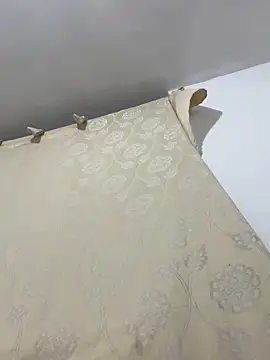 Valen_1990 webcam