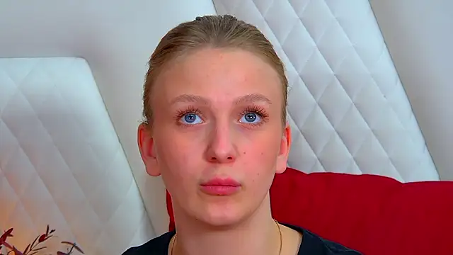 BeatriceBinoche webcam
