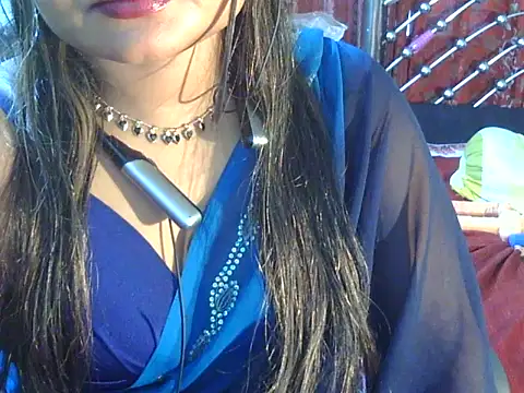 nusrat_faria (F young) - show bra