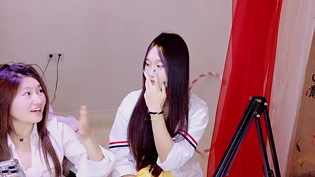 Xiongchumo1120 webcam