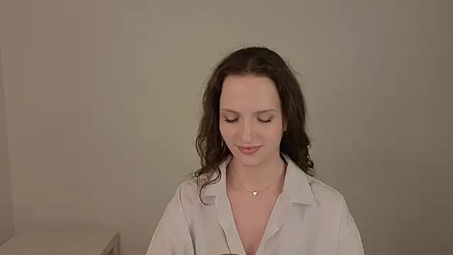 Ariadna_Shy webcam