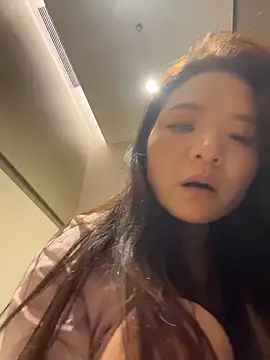 美女xiaochengzi505在线直播