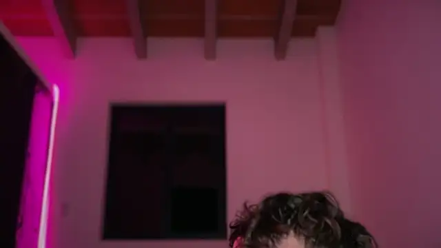 mcklister_kinky_feets webcam