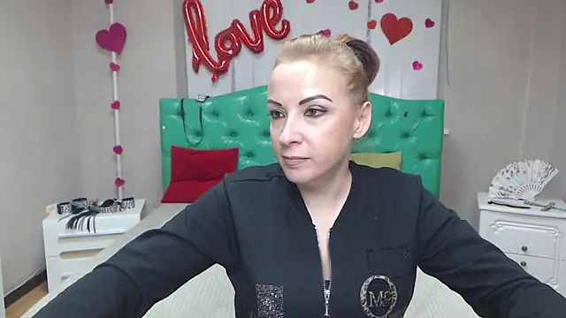 ElizabethSho webcam