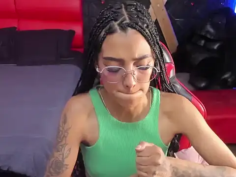 KarlaSlutSkinny__ webcam