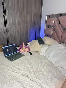 LindseyMos webcam